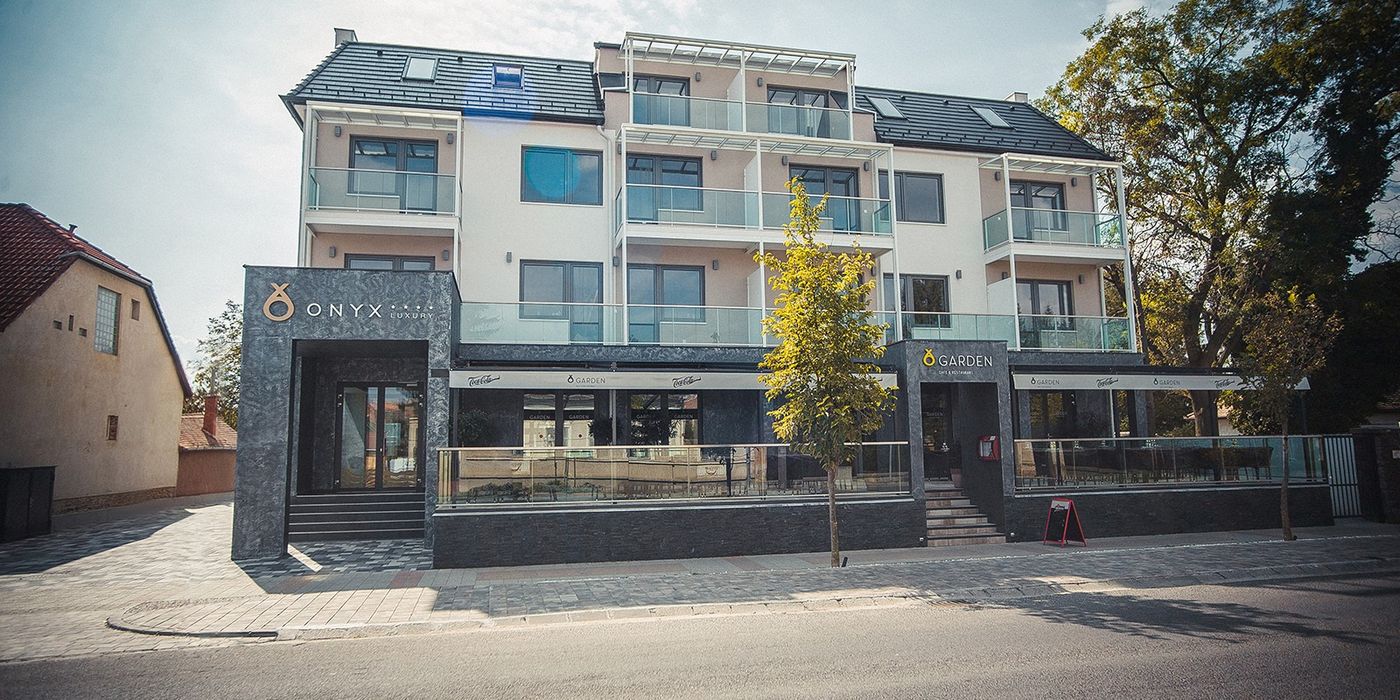 ONYX LUXURY Sárvár