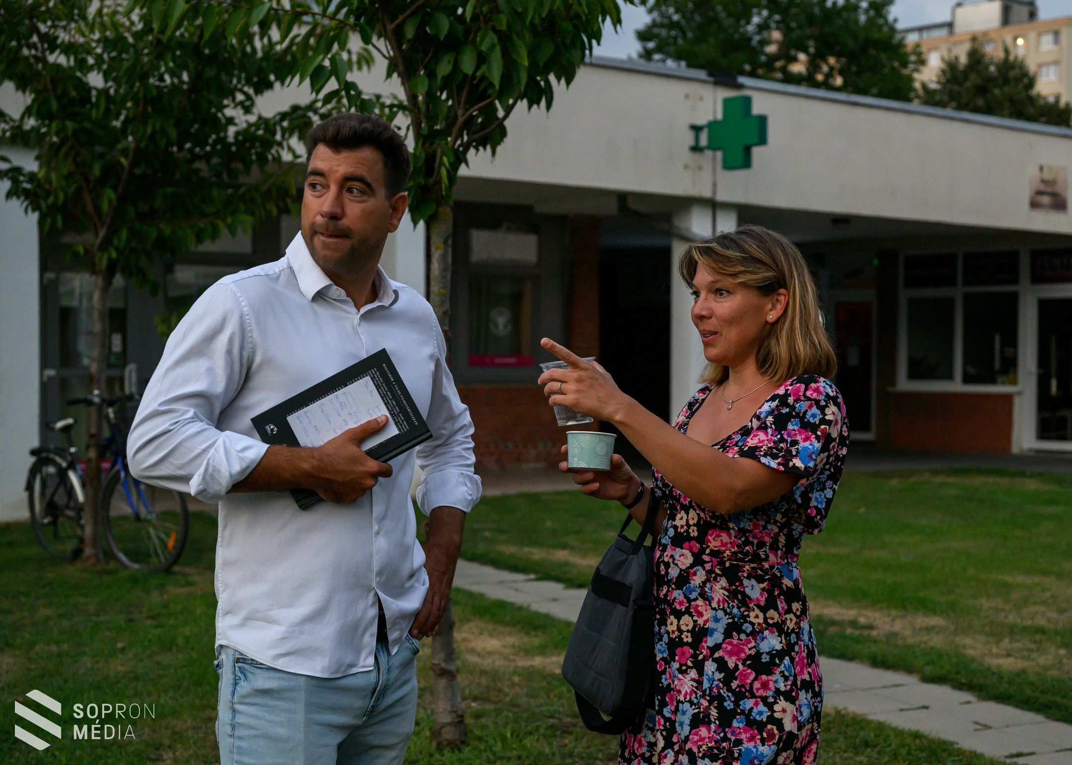 Filmvetítés és közönségtalálkozó a Jereván-lakótelepen