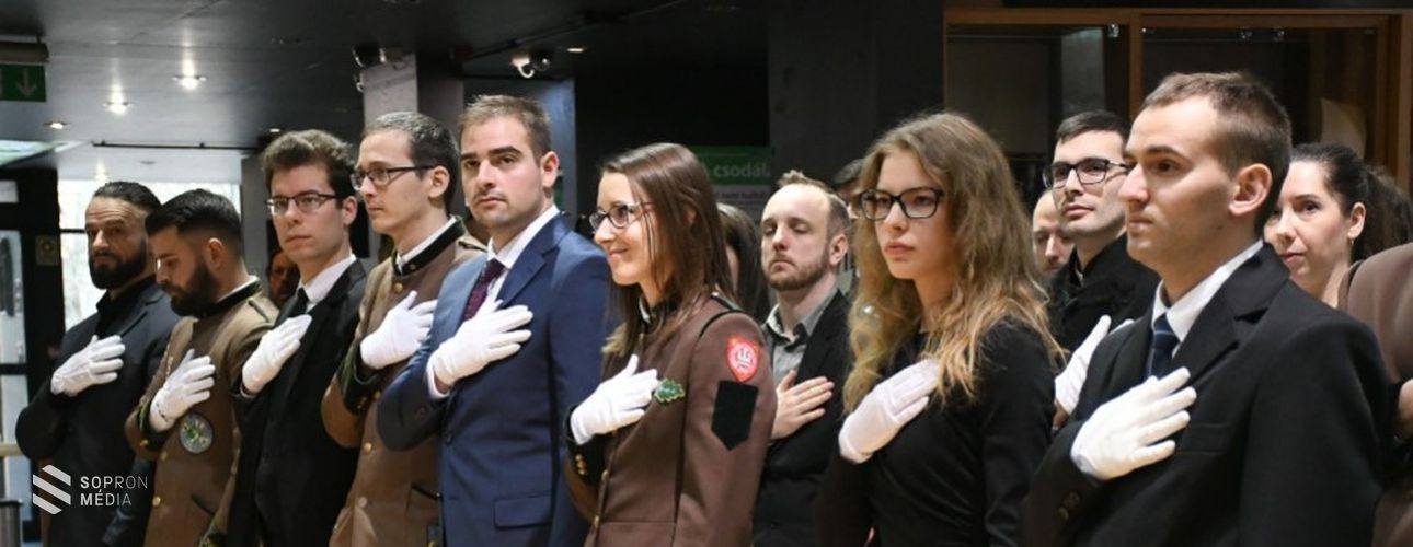 Átadták a diplomákat az Erdőmérnöki Kar végzős hallgatóinak