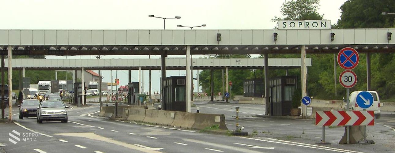 Továbbra is érvényben maradnak az átlépési szabályok a magyar határon