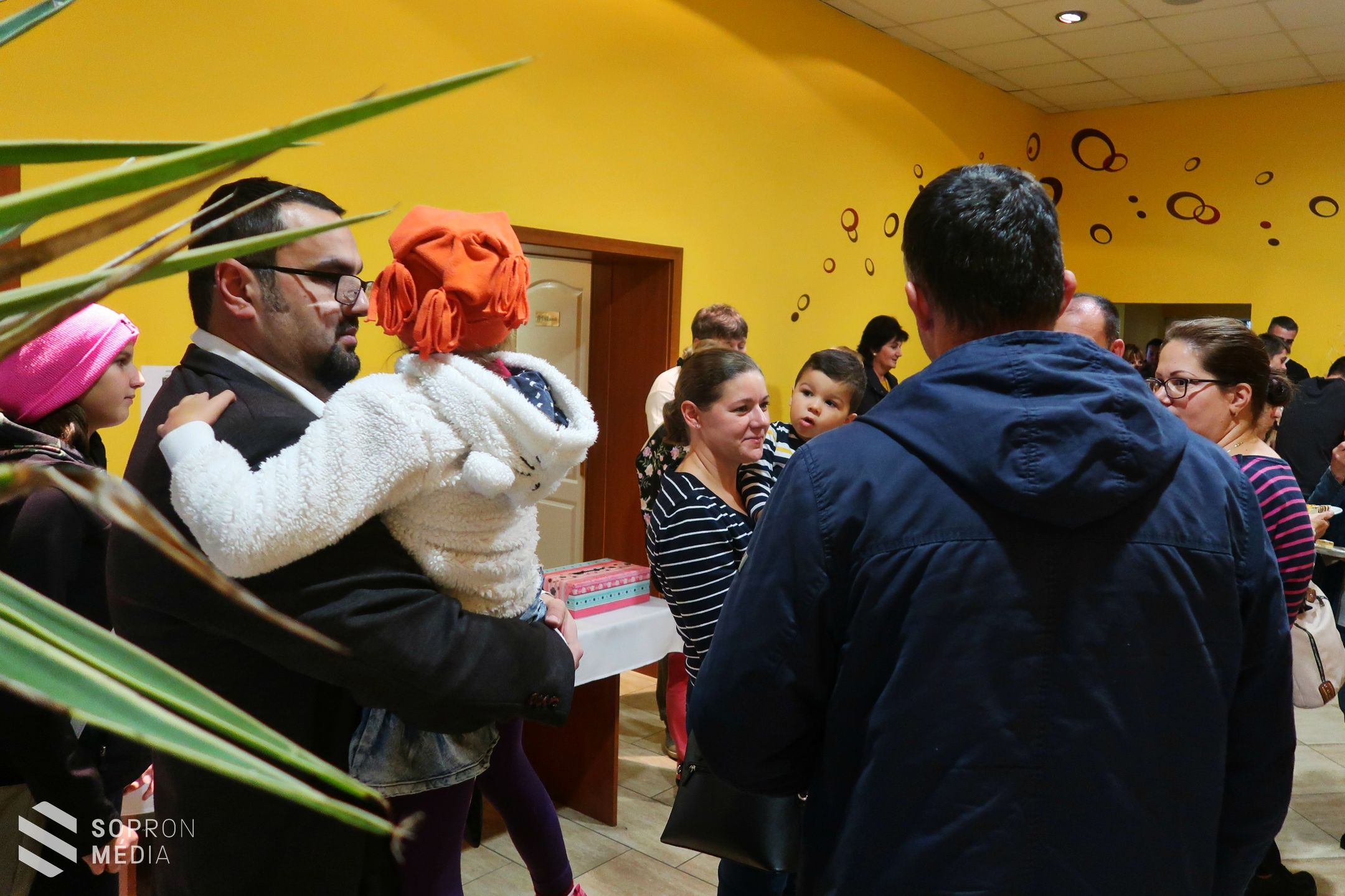 Nagysikerű jótékonysági sütivásárt tartottak Lövőn