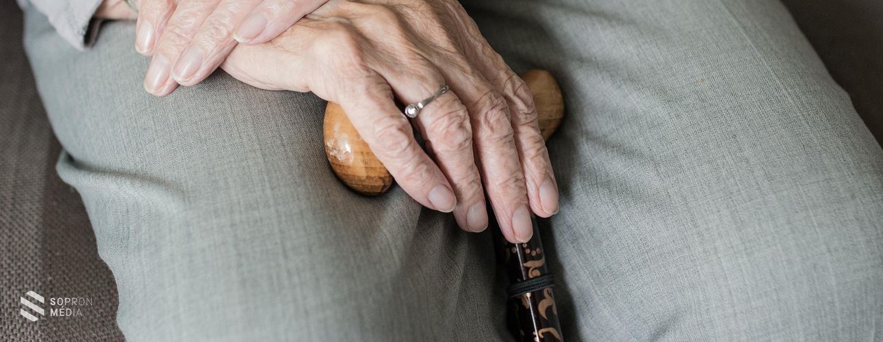 Ismét unokázós csalók próbálkoznak Győr-Moson-Sopron megyében