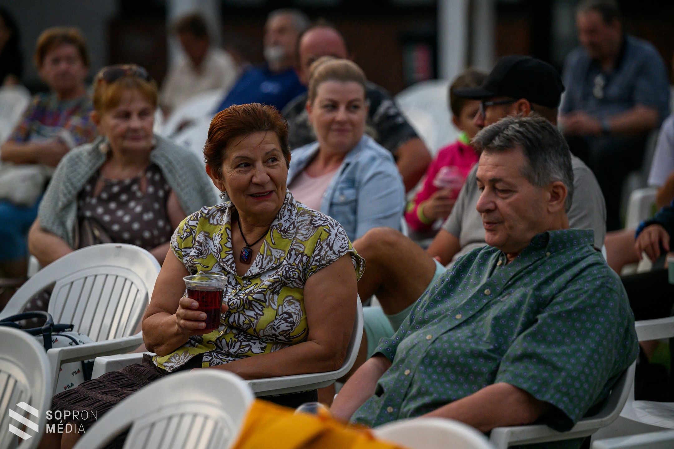 Filmvetítés és közönségtalálkozó a Jereván-lakótelepen