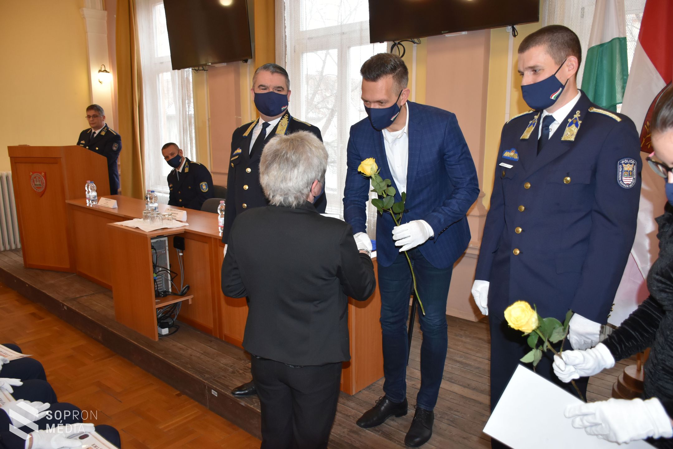 Elismerések a Soproni Rendőrkapitányság munkatársainak