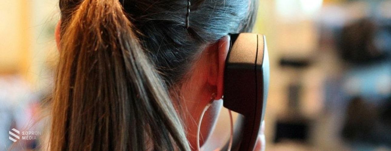 Sokszor hívják a 116-123 lelki elsősegély telefonszámot az ünnepek alatt