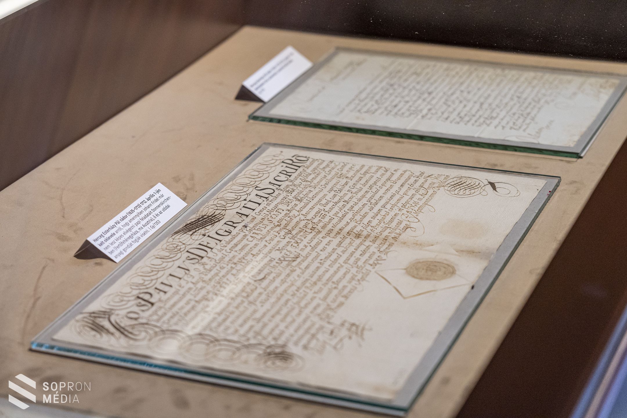 Családtörténeti kiállítás nyílt Eszterházán