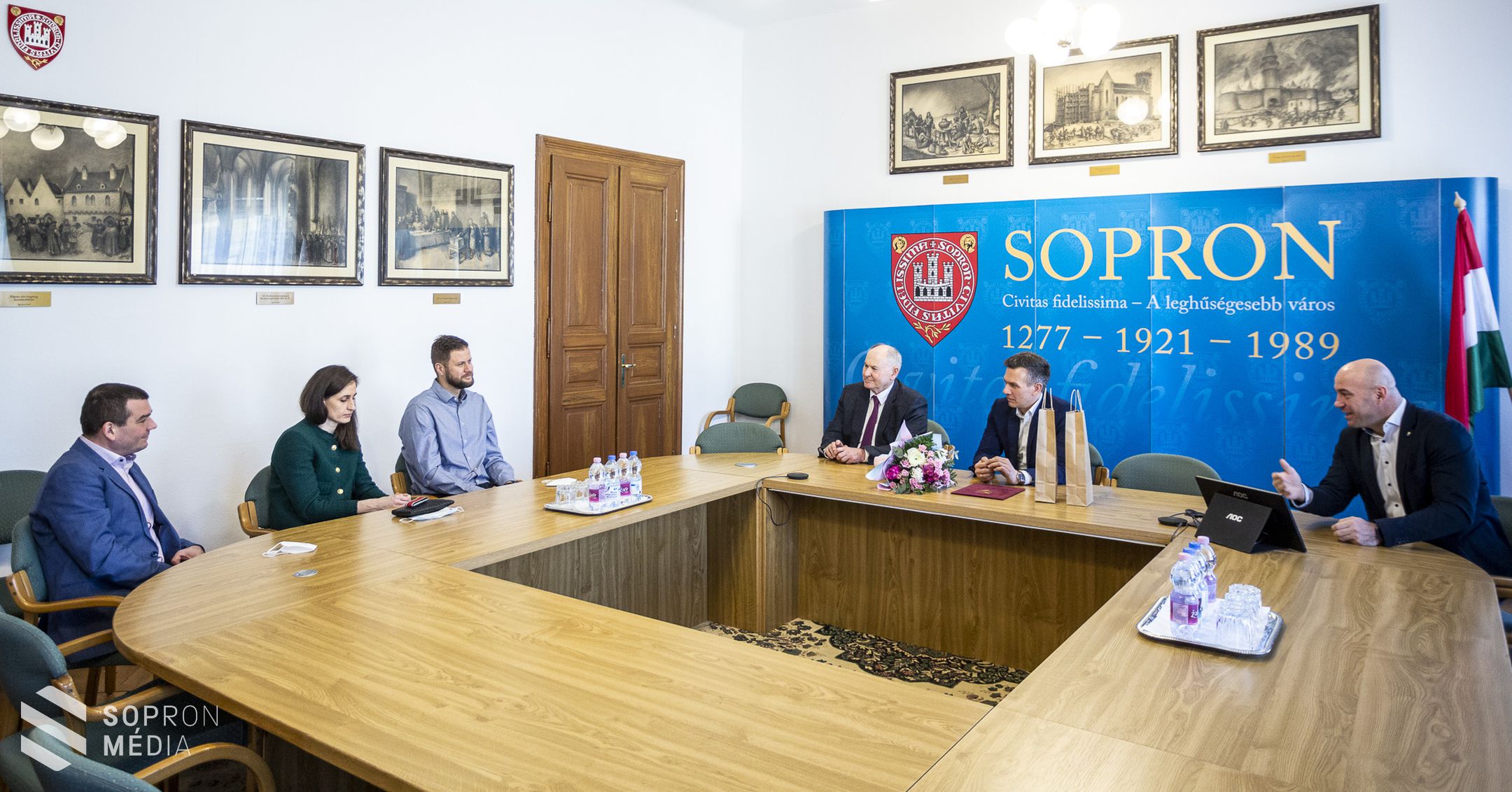 A Sopron Basketet köszöntötték a városházán