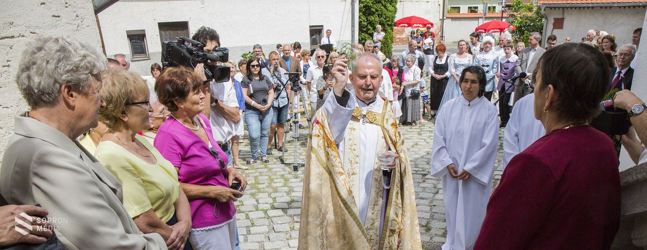 Barokk vasárnap a Szentek lépcsőjénél
