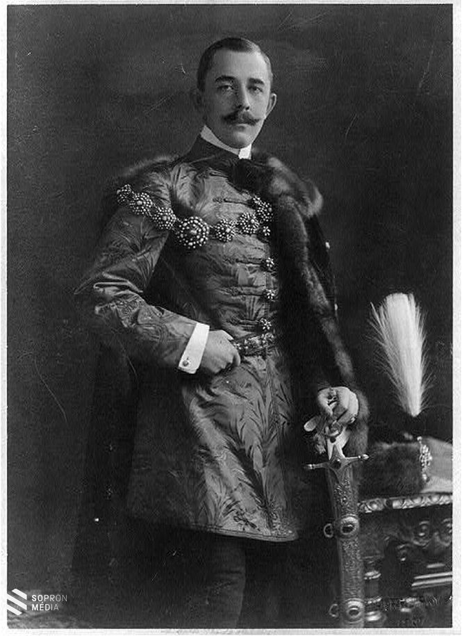 Gróf Széchenyi László 