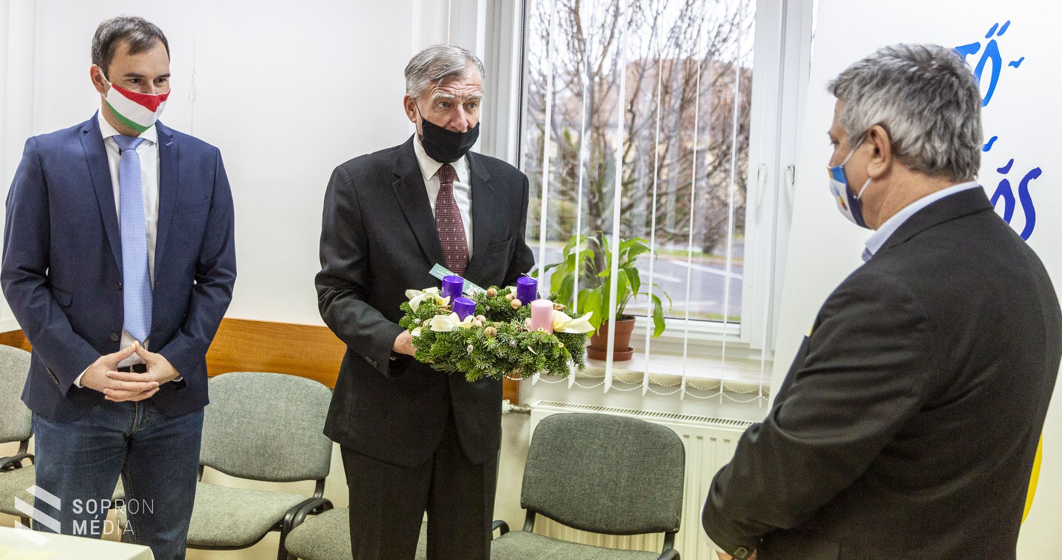 Adventi üdvözlet Sopronból