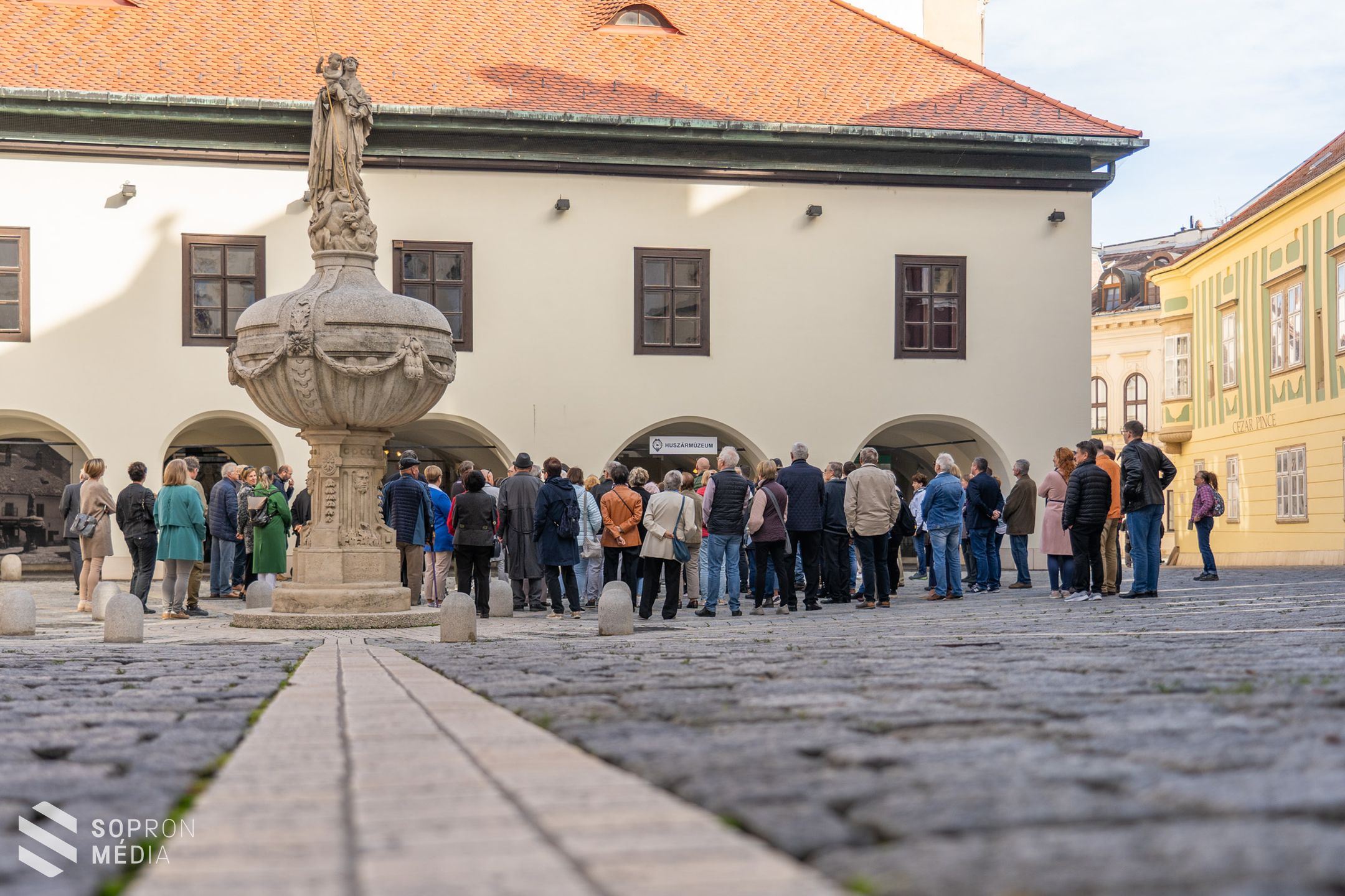 Folytatódott a jótékonysági séta hagyománya a nemzeti ünnepen