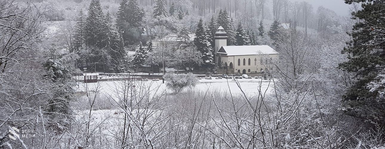 Hótakaró borítja Brennbergbányát - További havazás jöhet!