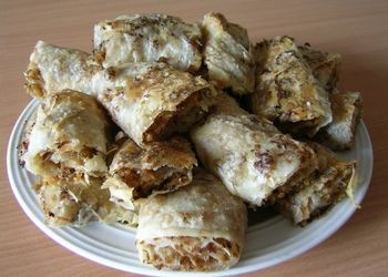 Hagyományos ételreceptek-répás és káposztás rétes