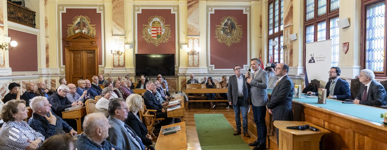 A páneurópai pikniknek állít emléket az Áttörés című könyv