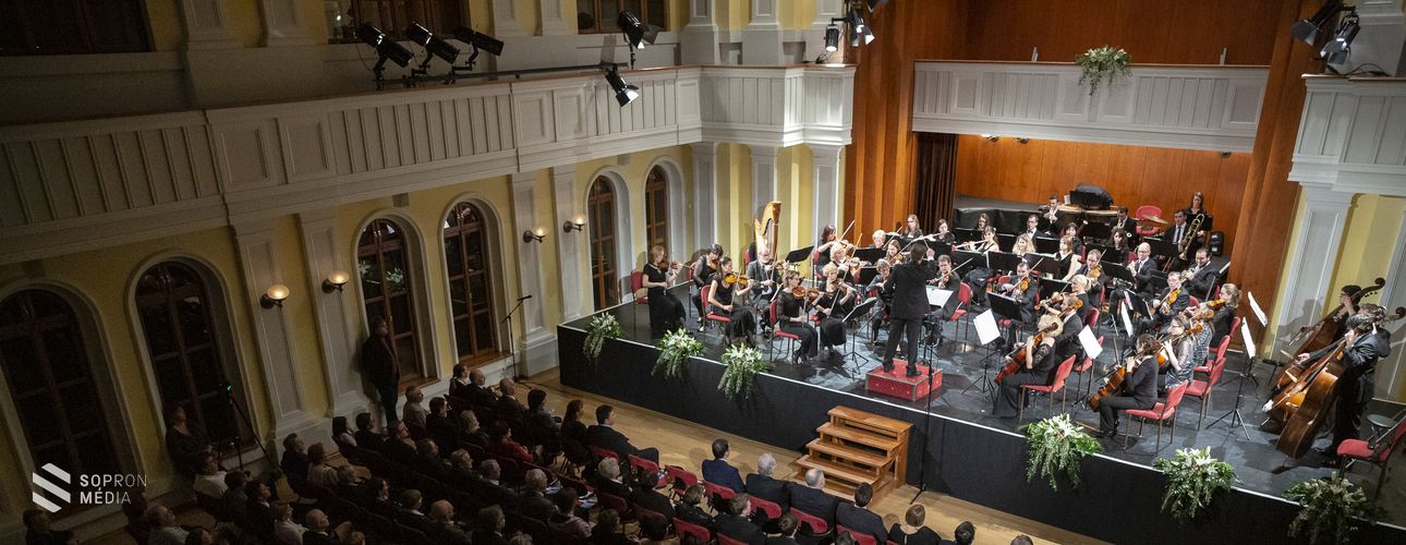 Újévi hangverseny a Soproni Liszt Ferenc Szimfonikus Zenekarral
