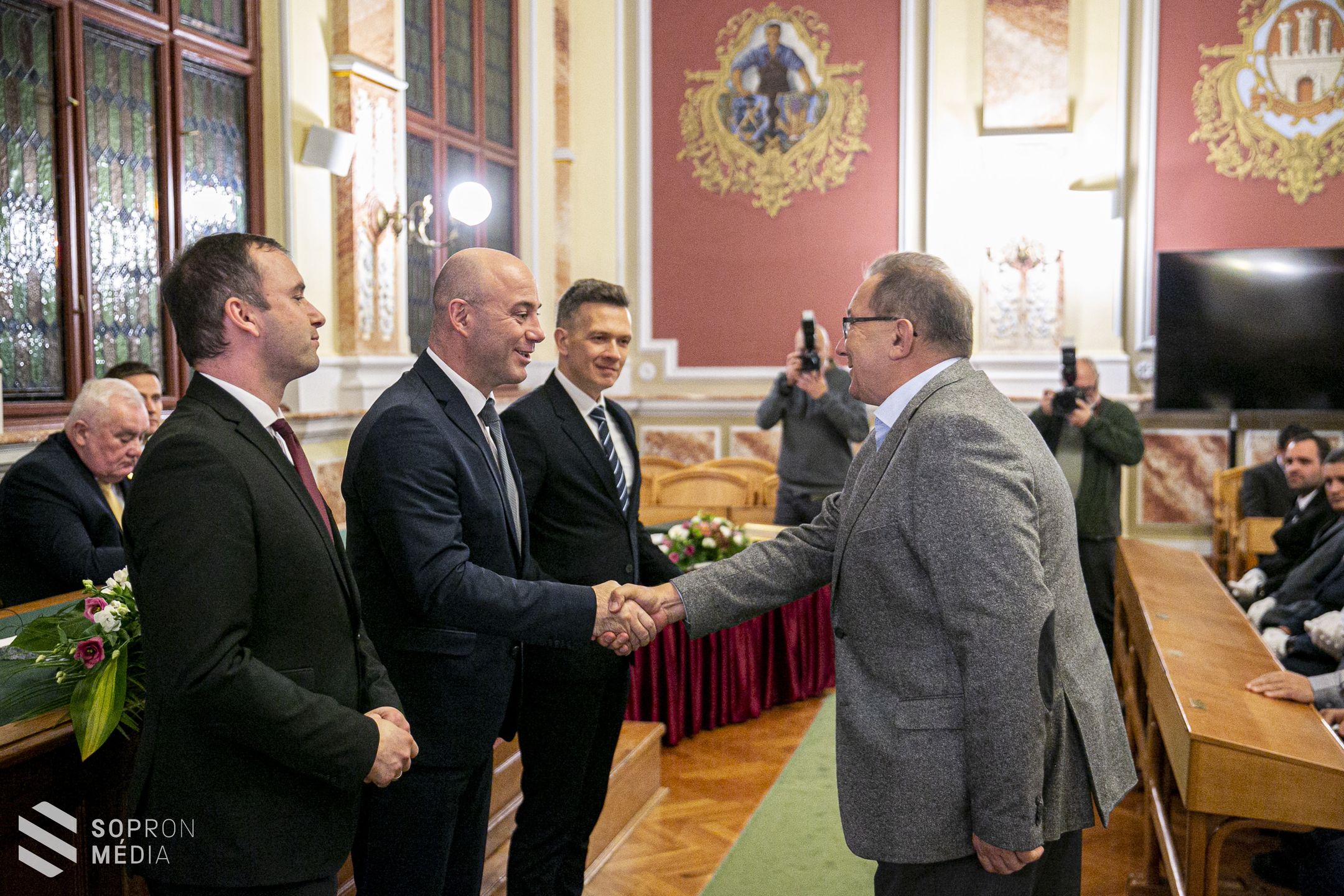 Virilistákat köszöntöttek, mestereket avattak