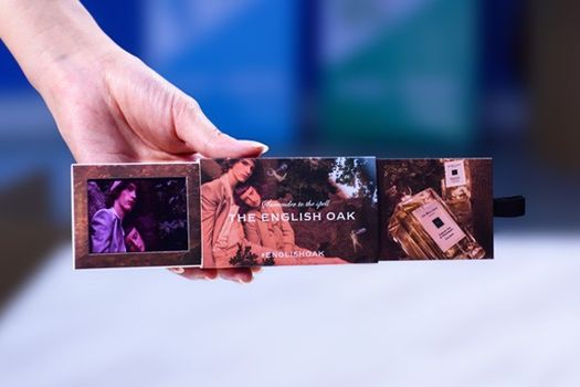 Videós brosúra kihúzhatós