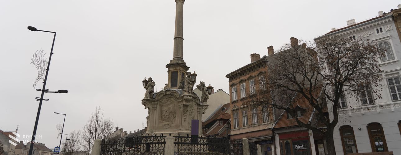 Új helyet kapott a város adventi koszorúja