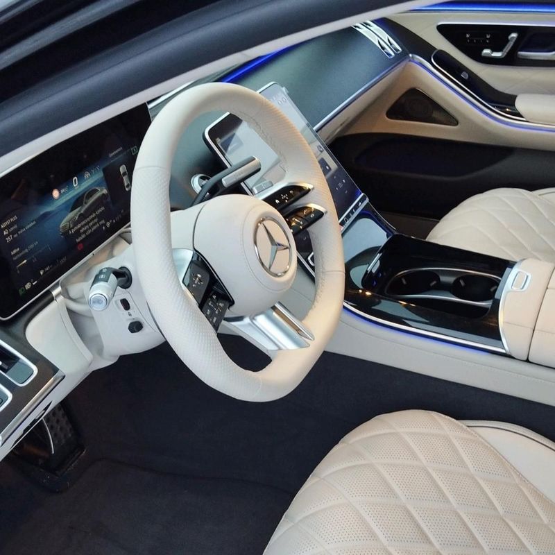 MERCEDES-BENZ