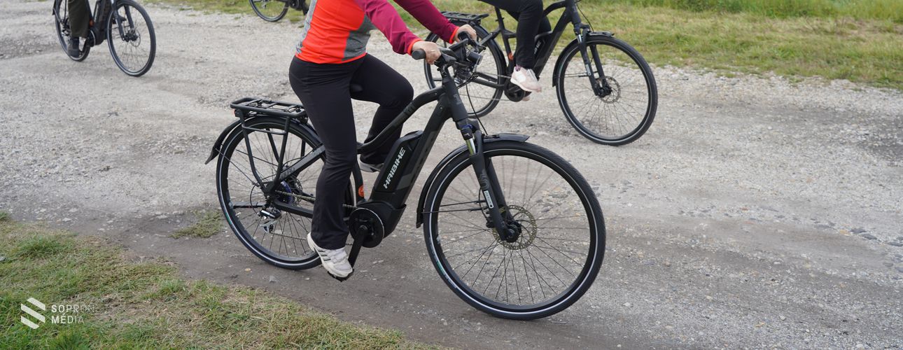 Elektromos biciklivel a Fertő-tájon - új lehetőségek a Nemzeti Parkban
