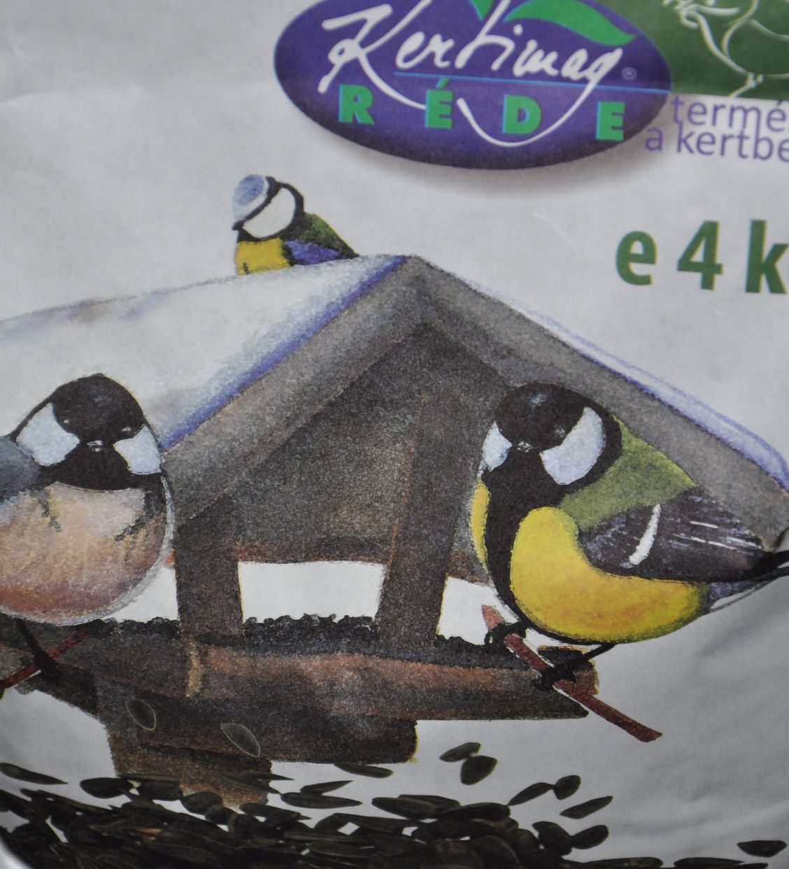 Kiszerelt (1 kg-tól 4 kg-ig) madáreleségek