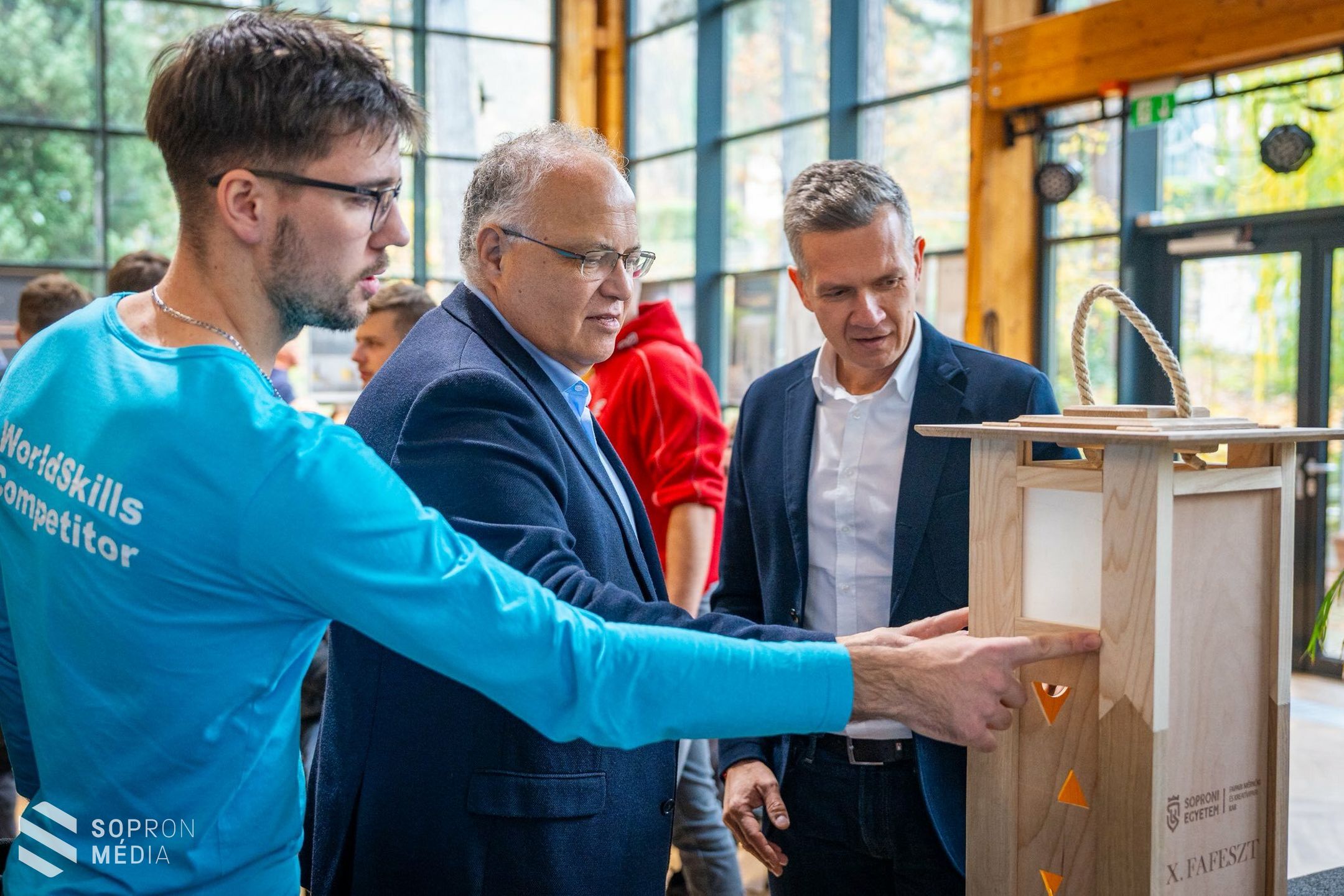 Tíz éve a fa jövőjéért: jubileumi bázisiskolai verseny a Soproni Egyetemen