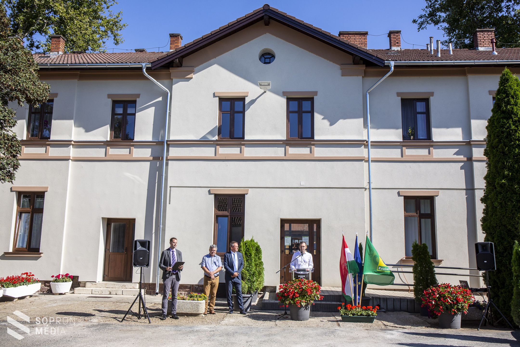 Megújult a fertőszentmiklósi állomásépület