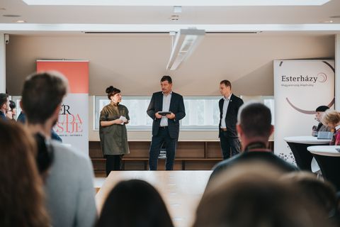 Haydn művészeti kiállítás a Q Contemporaryban