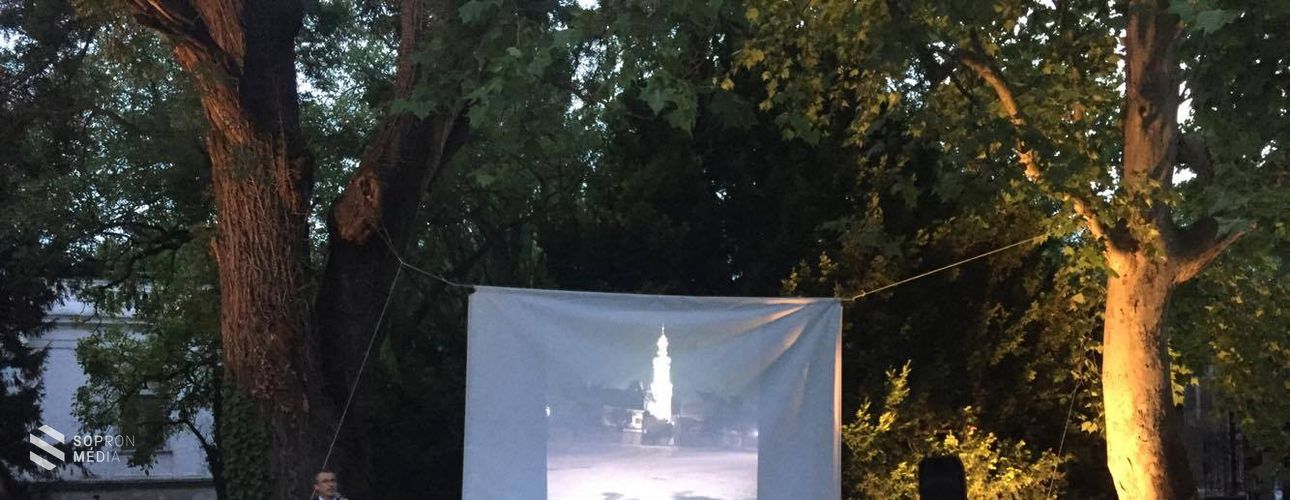 Ismét hatalmas siker volt a RETRO-Sopron képnézegetős programja