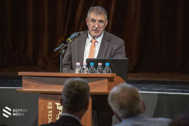 Szabó Jenő rendőr ezredes, Sopron rendőrkapitánya és rendőrségi főtanácsos