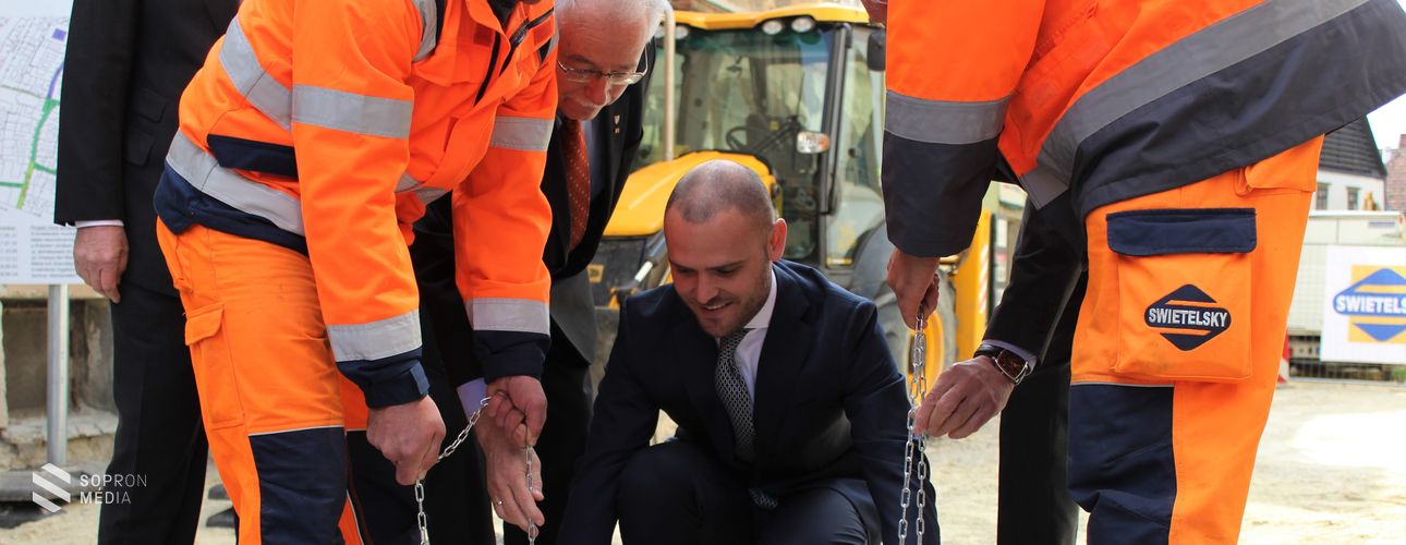 Csepreghy Nándor tette le a Modern városok program alapkövét Sopronban