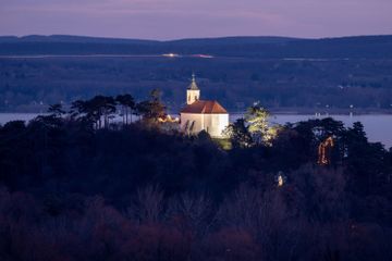 Szent Mihály domb és Kápolna szolgáltatás képe
