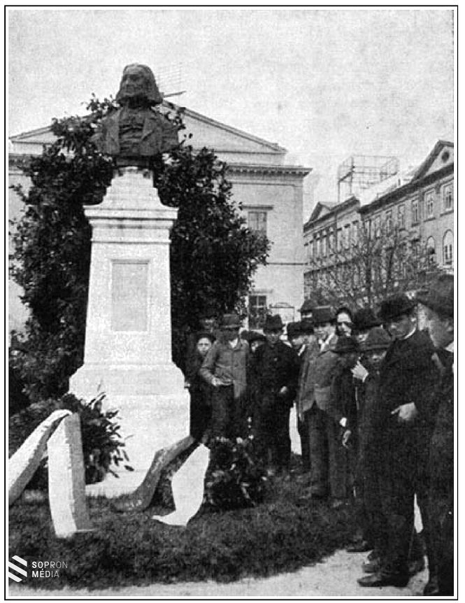 Liszt soproni szobrának leleplezése 1893-ban.