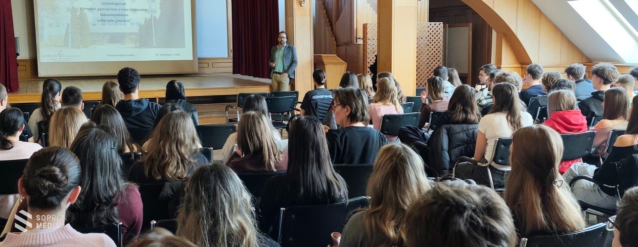 A rolleres balesetek megelőzésére hívták fel a diákok figyelmét