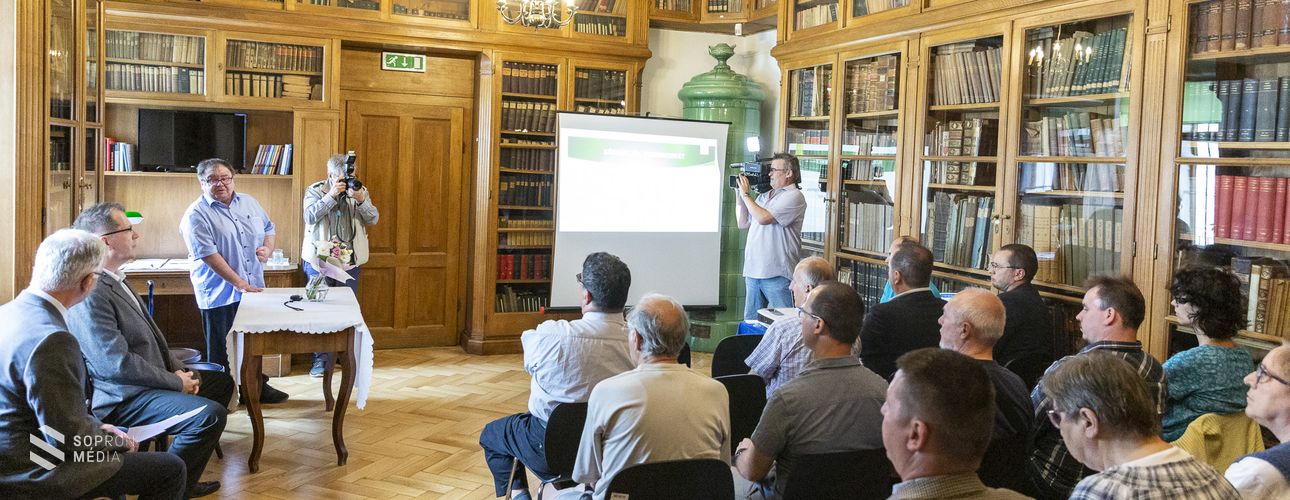 Tradíció és megújulás - levéltári konferencia Sopronban