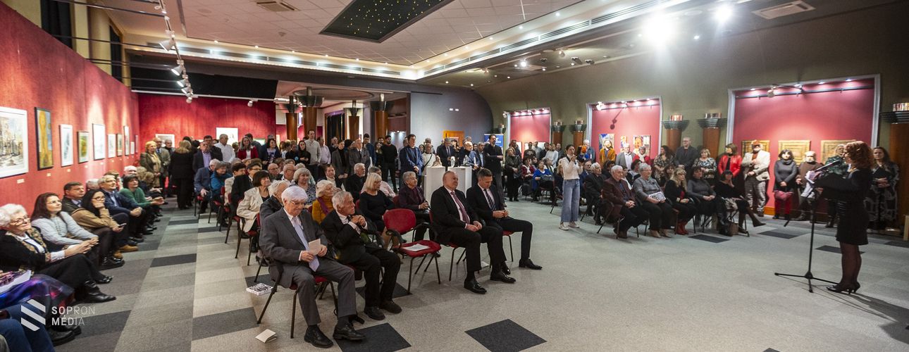 Megnyílt az adventi tárlat – Megjelent a Soproni Füzetek 2023