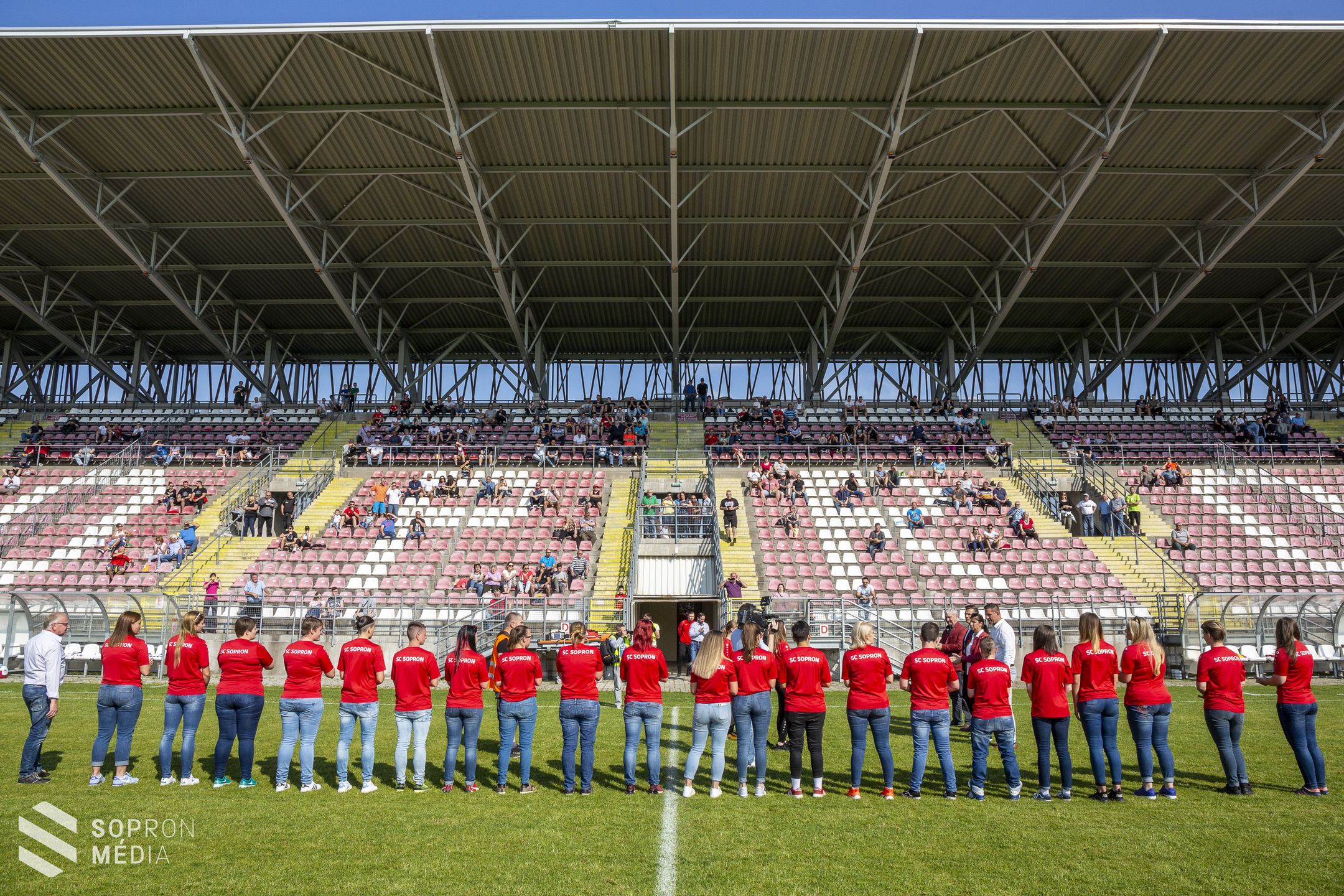 Érmek az SC Sopron női és férfi csapatának