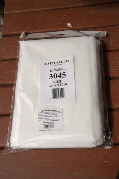 Fátyolfólia 1,6 x 10 m (17g/m2) Kertimag