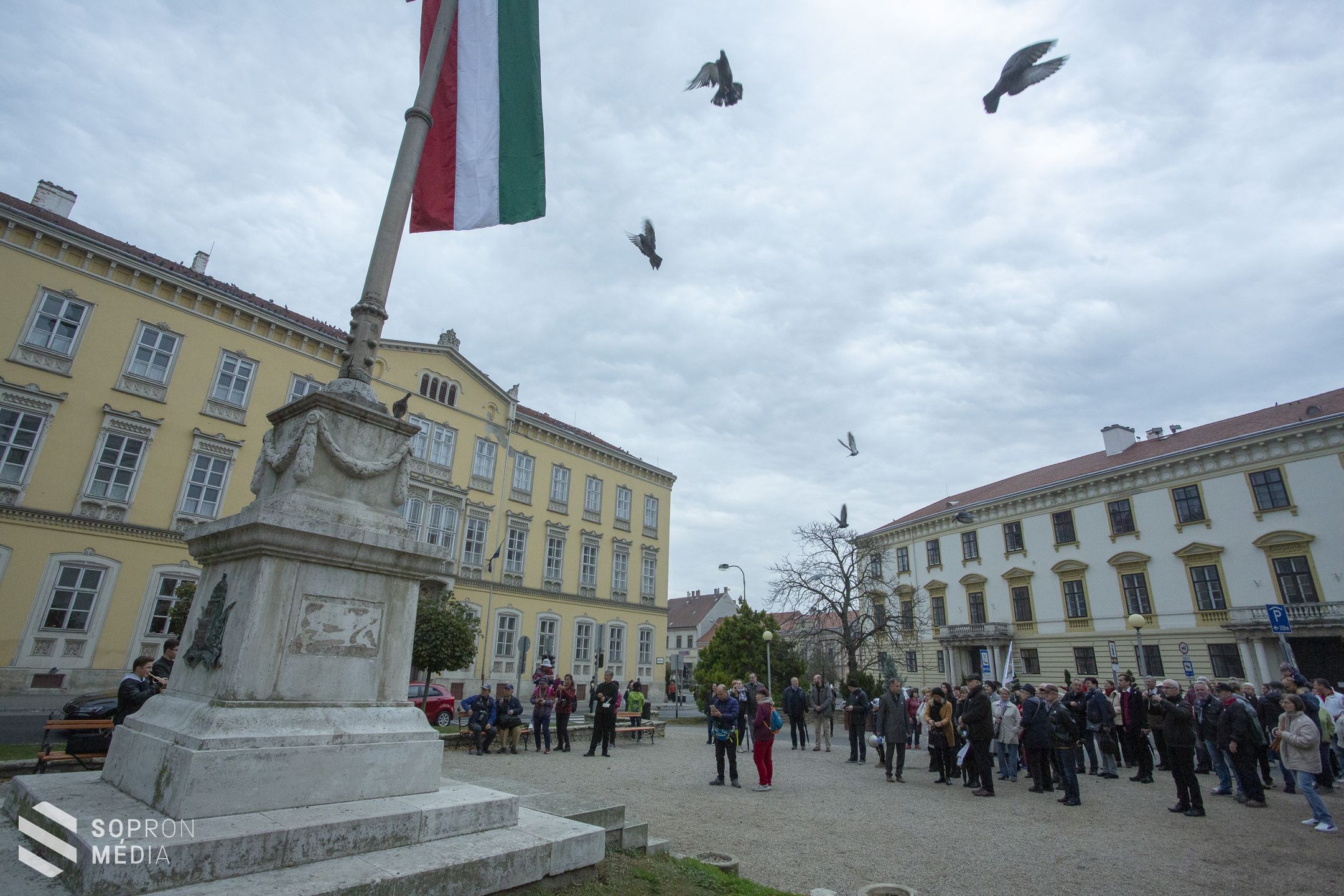Idén a zeneiskolát támogatták a Rotary sétával