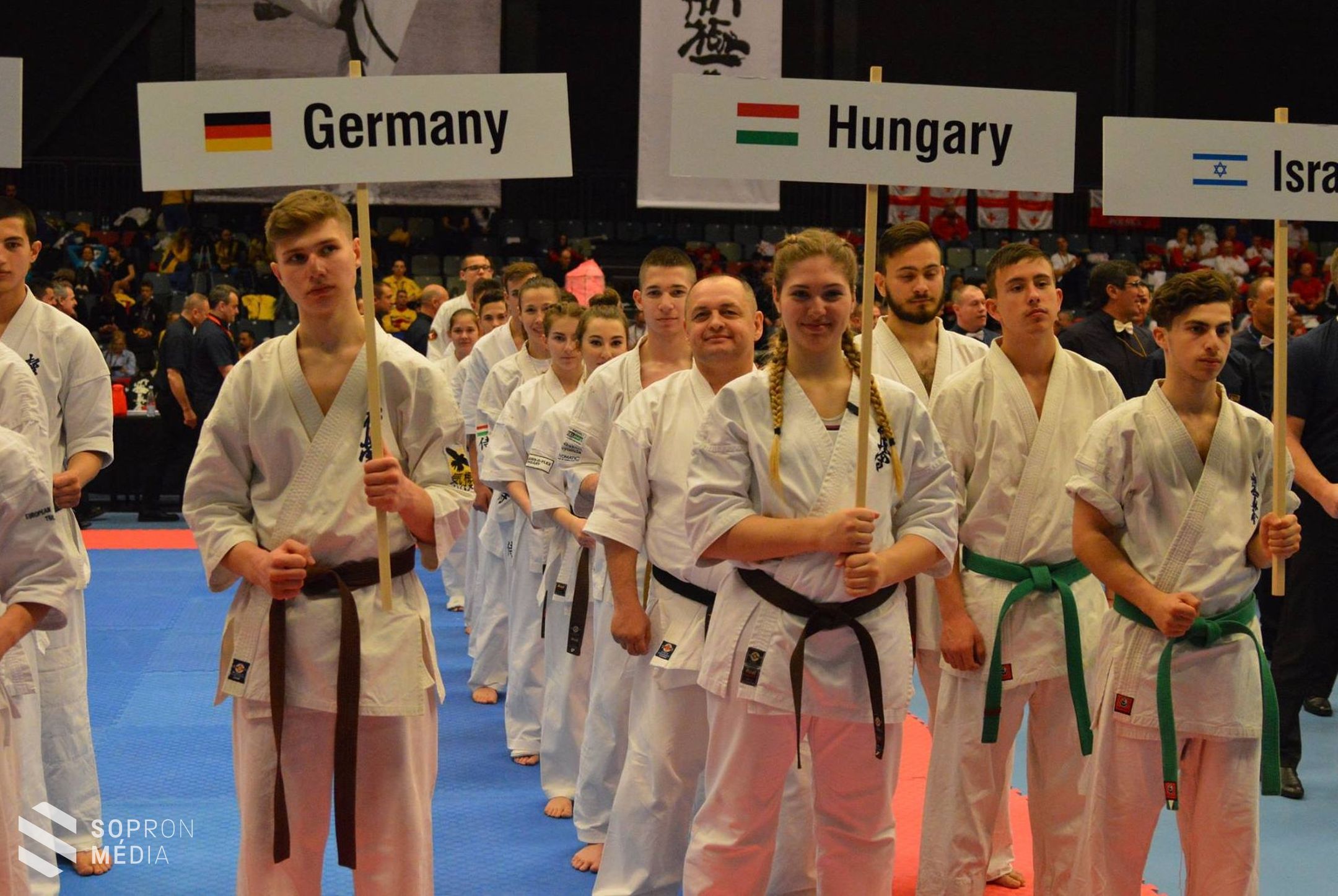 Sikeres évet zárt a Castrum SC 