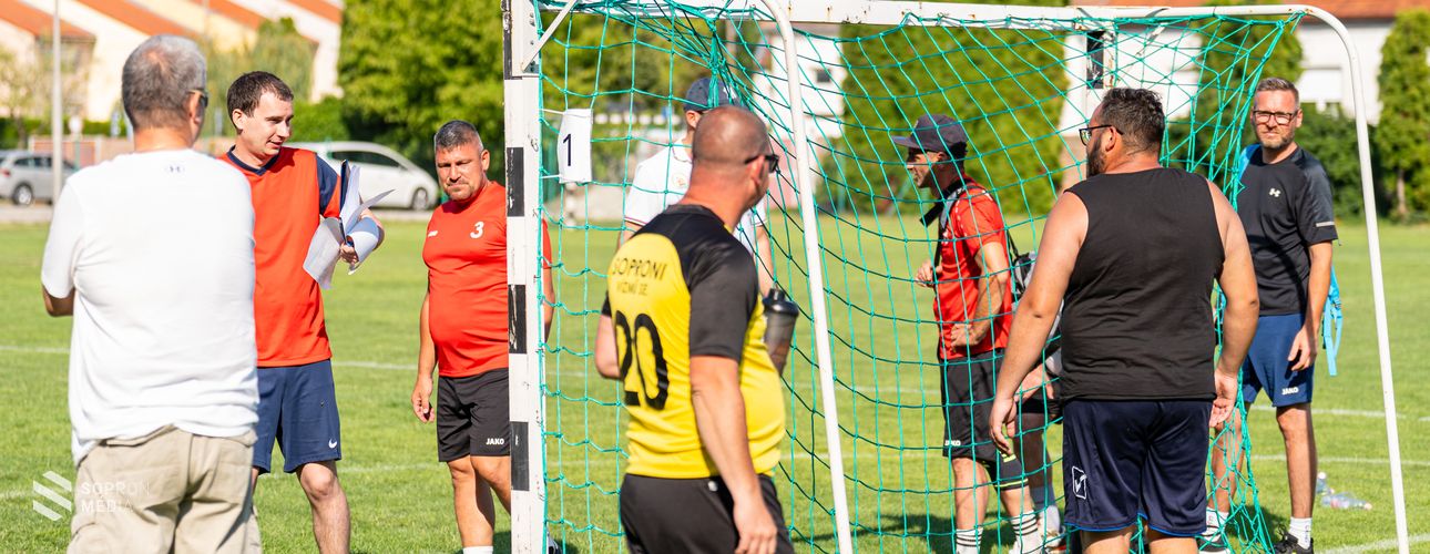 Kispályás Labdarúgó Torna  a városi stadionban
