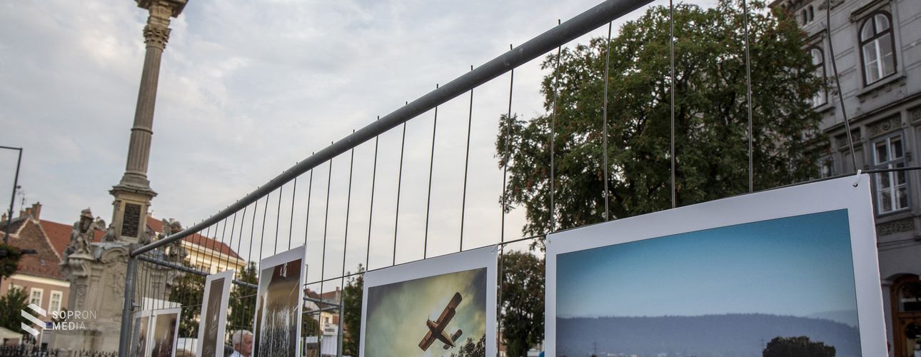 Szabadtéri kiállítás a Magyar Fotográfia Napja alkalmából