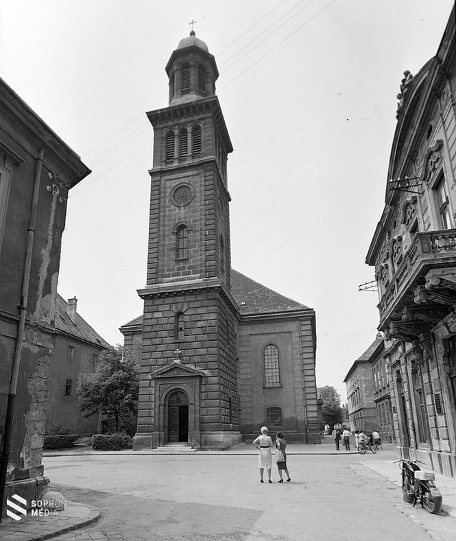 Sopron 1960, Templom utca, evangélikus templom 