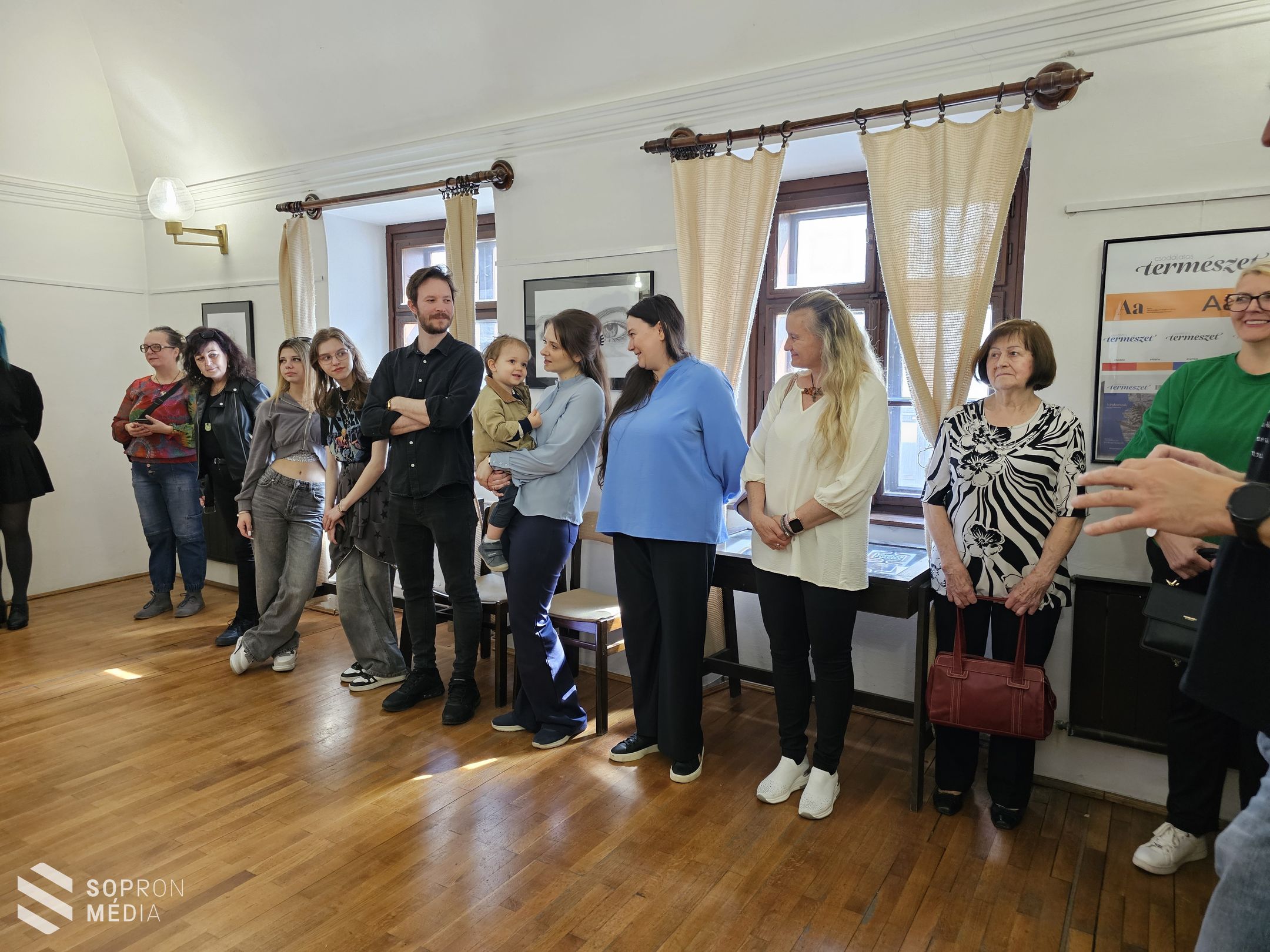 Asszonancia - a Handler-technikum díjátadóval egybekötött kiállítása