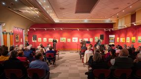 Ünnepélyes keretek között nyitották meg a Tavaszi tárlatot