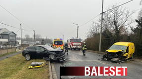 Egy várandós anyuka és egy kisgyermek is megsérült a Peresztegnél történt balesetben