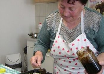 Hagyományos ételreceptek-szilvalekváros rakott tészta