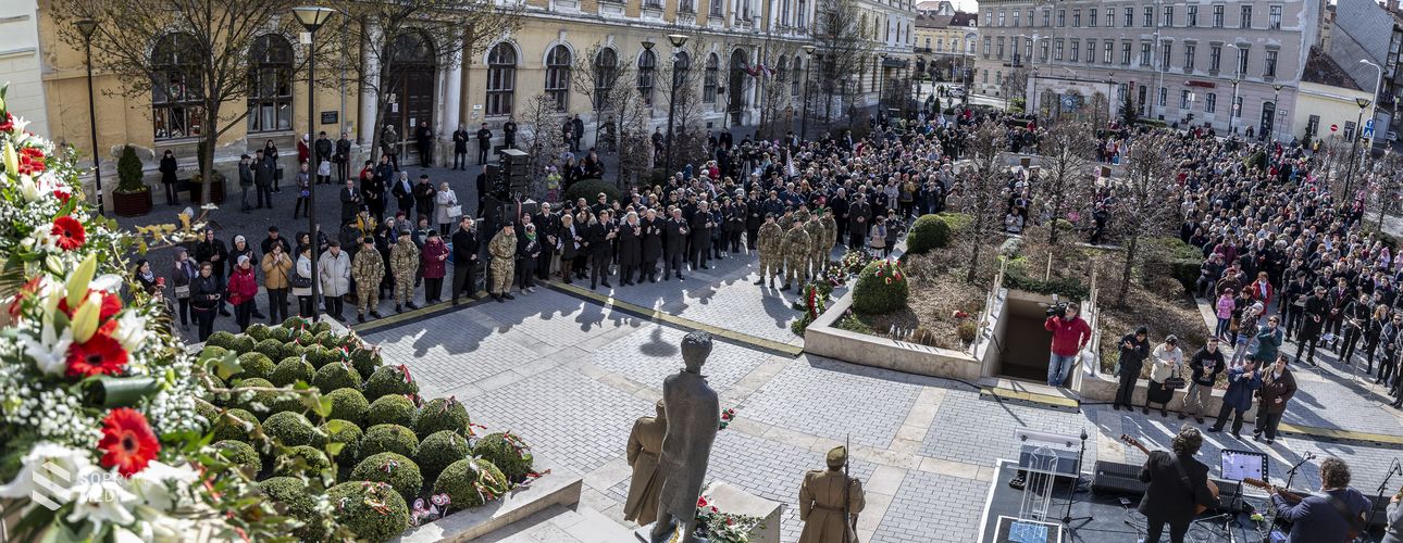 „A haza minden előtt.” - A hősökre emlékeztek Sopronban