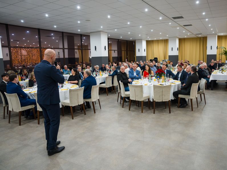 A soproni sportszervezeteket köszöntötték a Hotel Sopronban