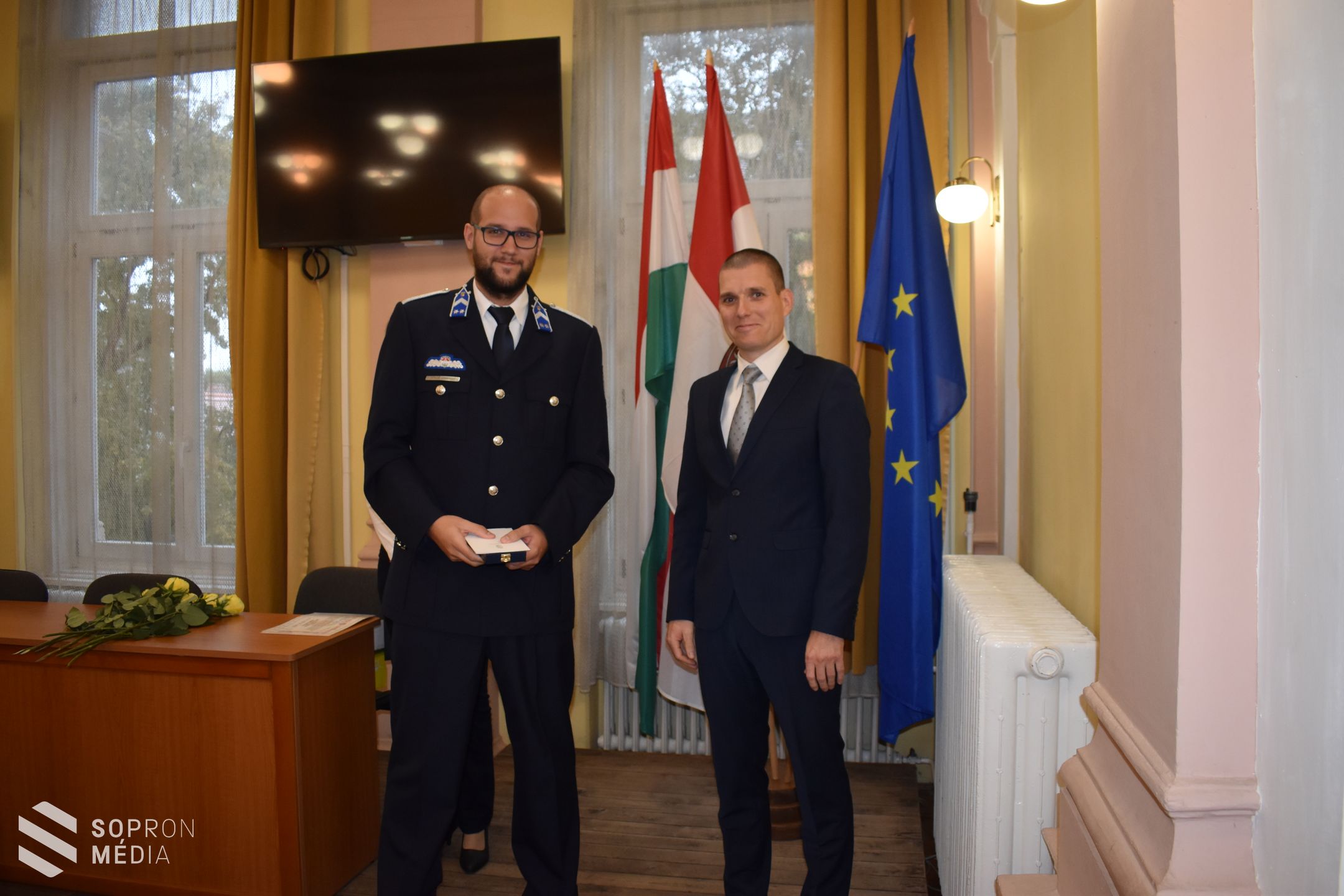 Elismerés a rendőröknek

